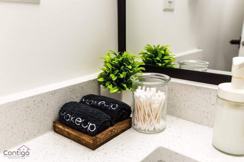 Holiday home Urban Zen, Aircon, King Bed, 10 Min Wem & Dt! Edmonton